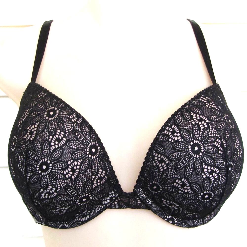 Victoria's Secret 32DDD or 34DD Black Lace Very Sexy Push-up Bra
